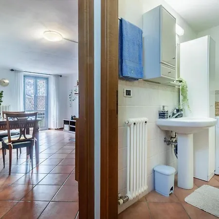 Apartment Anello Del Miracolo - Entire With Balcony Como